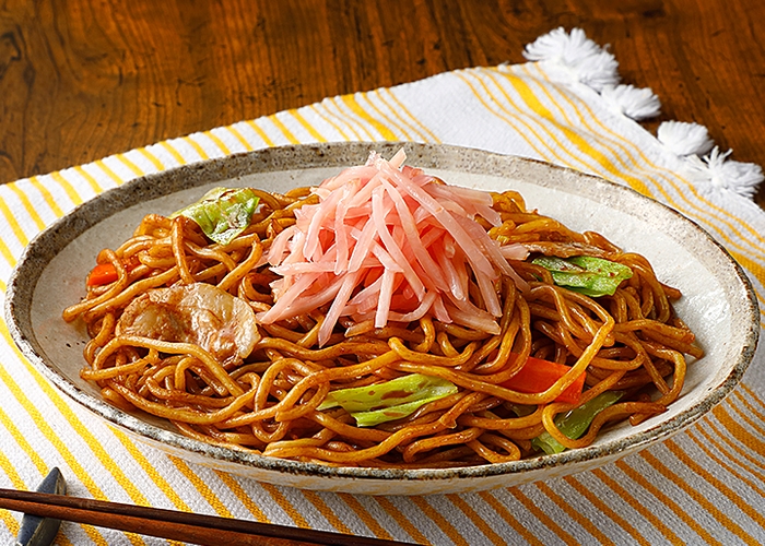 『焼きそば専用 岩下の新生姜』盛付例