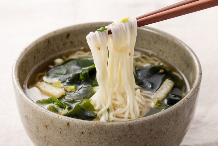 ハトムギ麺箸上げ