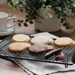 ダシが効いたクッキーも！？ だし専門店がつくる新たなスイーツ『UMAMI Cookie』新発売　 素材の旨みを活かした全5種