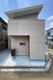 築54年・延床13坪の木造住宅をフルリノベーション！一部「減築」でスペースを生み出し、造作家具でデッドスペースを極限まで削減した事例を公開