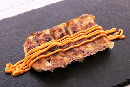 焼き餃子 ラーマヨ(R)ソースがけ