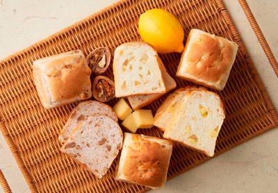 お味は「レモン・くるみ・チーズ」の3種