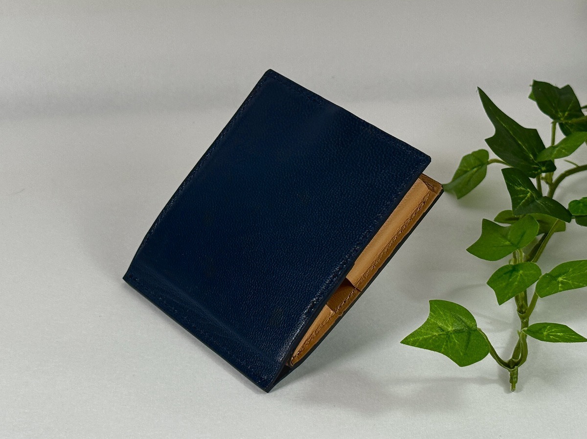 シンクネイビー