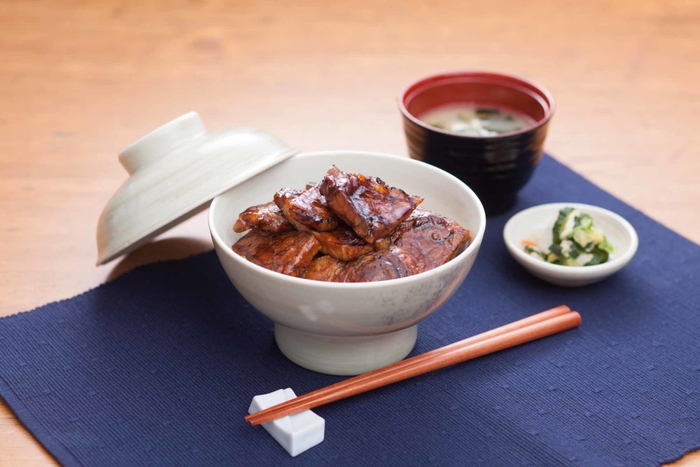 十勝豚丼(黒ダレ)