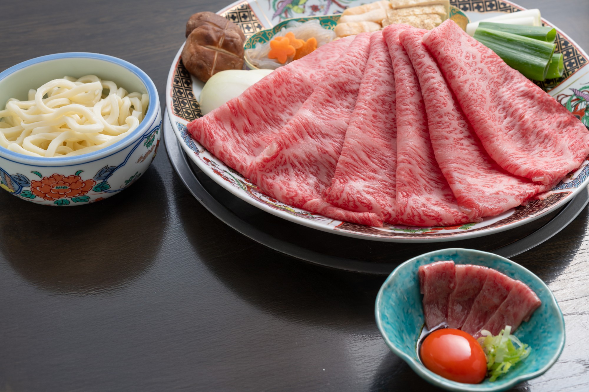 【営業開始】京都の歴史と共に味わう、“ハラルすき焼き”──四条烏丸「HALALすき焼き ⾁のひろ重 室町」2026年1月13日（火）始動