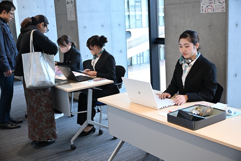 運営に携わるM-Lineの学生たち