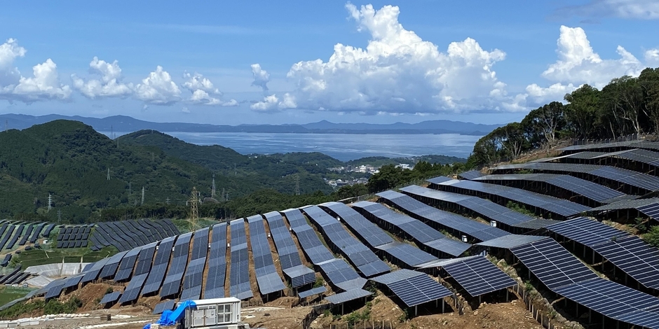 ピークエナジーの日本における28MWの稼働中太陽光発電所に加え、48MWの太陽光発電所ポートフォリオおよび今回取得した11MWの高電圧・建設準備完了案件を合わせ、国内の太陽光発電所ポートフォリオは合計87MWとなります。