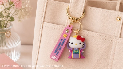 本施設限定の立体ハローキティ グッズが登場♪
HELLO KITTY SMILE限定ラバーマスコットキーホルダー
8月15日より発売開始