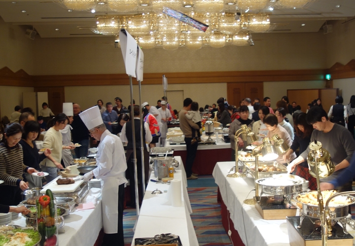 お正月バイキングの会場風景(ホテルキャッスルプラザ大宴会場)