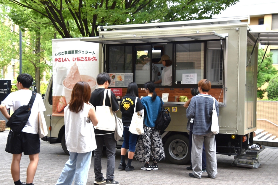 キッチンカーが登場