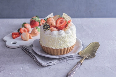 【ラ・メゾン】年末年始の贈り物に。華やかな紅白タルトや限定クッキー缶を販売。