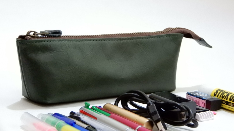 種類の違う物を数多く収納することができます。