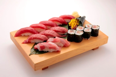 江戸前寿司を世界に発信する「ITAMAE SUSHI」が20周年！ 特別企画 お得な人気寿司セット＆キッズメニュー半額を 9/20(土)から期間限定で実施