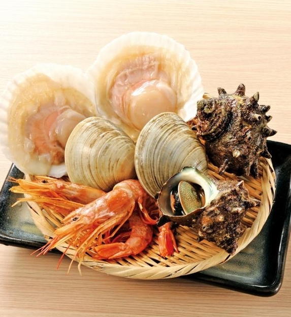 濱焼盛り合せ(並盛り1,098円・大盛り1,988円)写真は大盛りです。