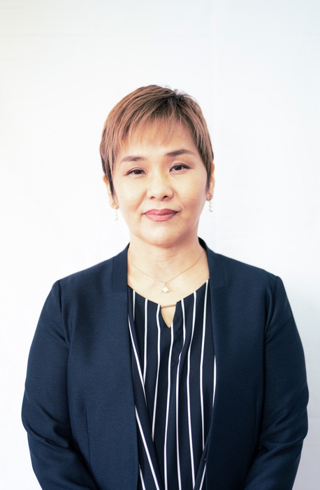 著者:咲田 栞里