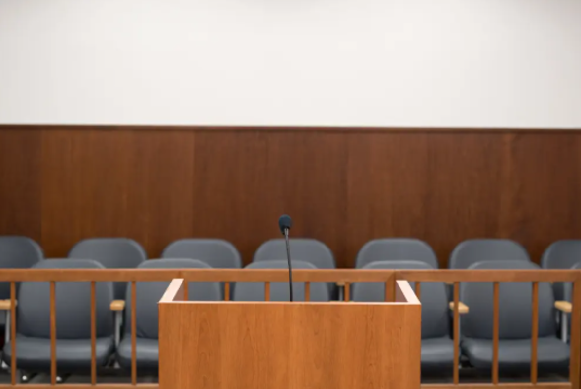 裁判で相手が嘘をついたから偽証罪に問いたい!でも実際どうなる?