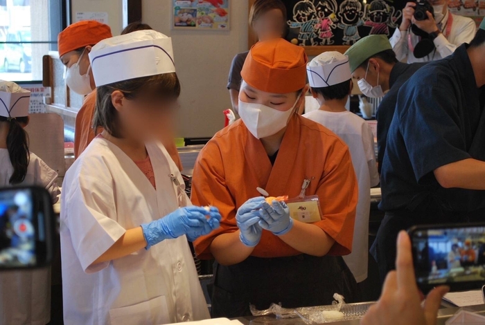 ちびっ子寿司教室(2)