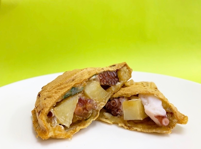 対馬産のタコを使った『じゃがタコたい』