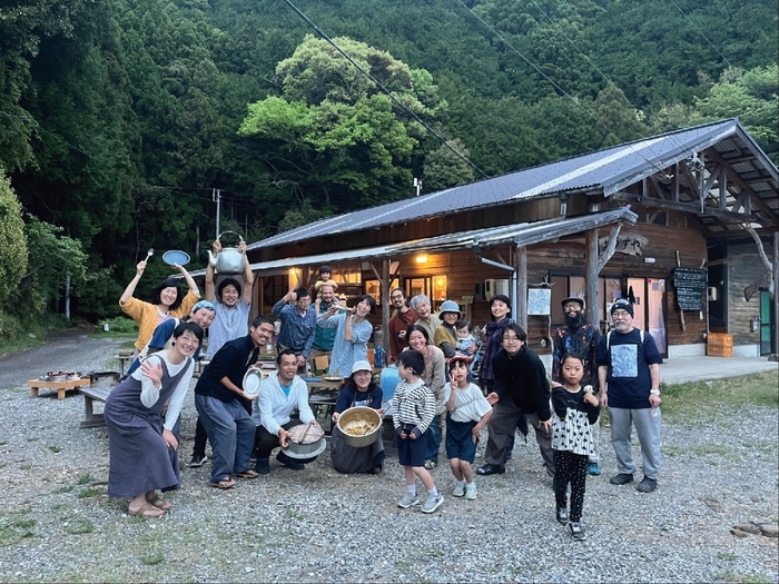 色川の住民があなたを待っています!