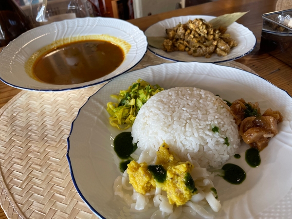 本日の提供メニュー:スリランカをテーマにしたスパイスカレーコース