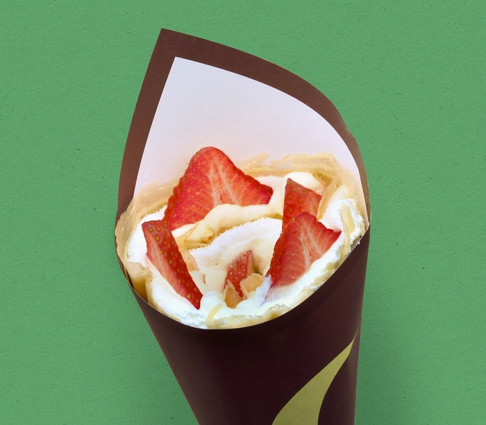 イチゴレアチーズクレープ