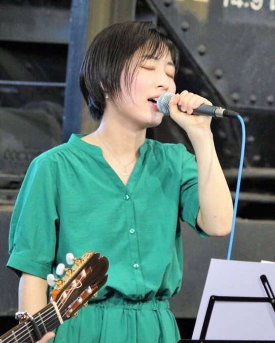 熊谷出身シンガー 上野友梨奈イメージ