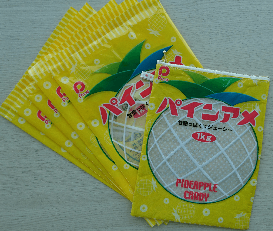 パインアメポーチ