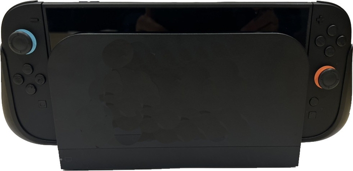 グリップを装着したままSwitch2ドックにセット可能