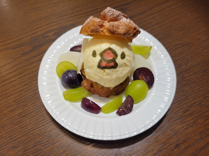 シューから生まれた文鳥ちゃんアイス