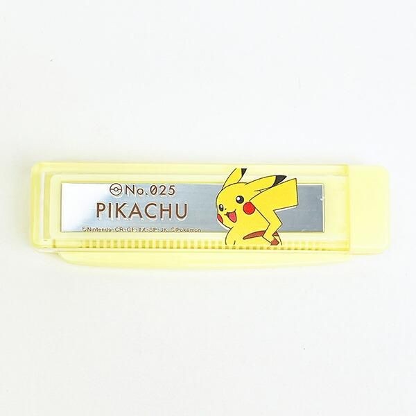 身だしなみはポケモンにおまかせ！1台2役のミラー付きコームがスリムで持ち運びに便利