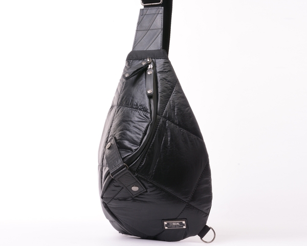 製品画像(ブラック)