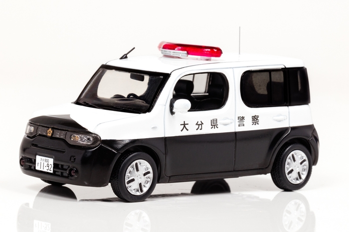 キューブ大分県警察:左前