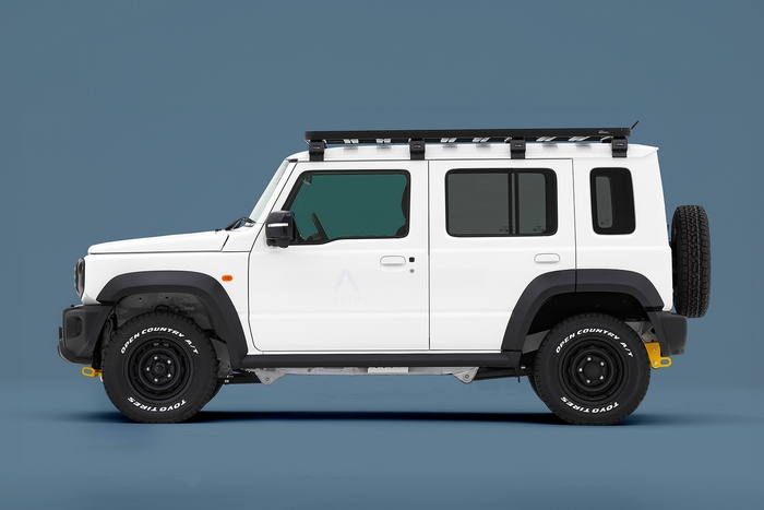 ジムニーノマドカスタム/側面