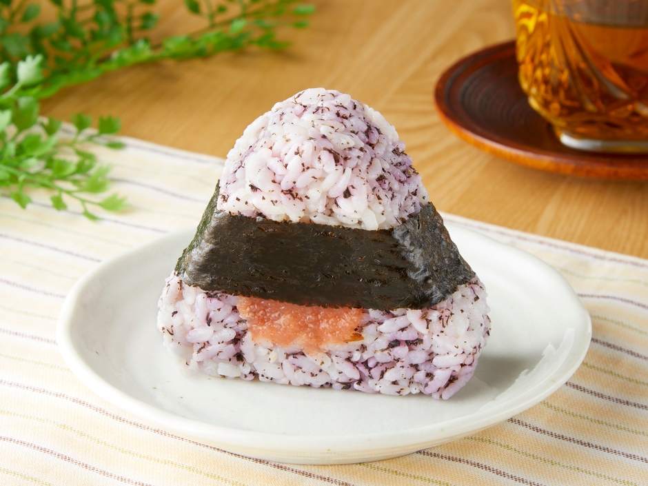 かけ算おにぎり 赤しそ×明太子(画像はイメージです。)