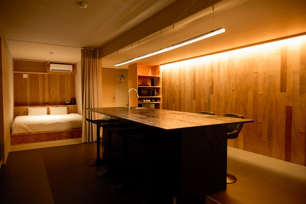 ゆったりと過ごせる客室は最大定員6名でご利用頂けます(※宿泊営業は2025年4月4日から開始予定)。