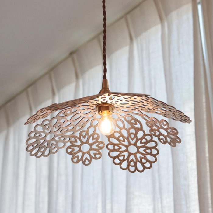 錫のペンダントライト 花4