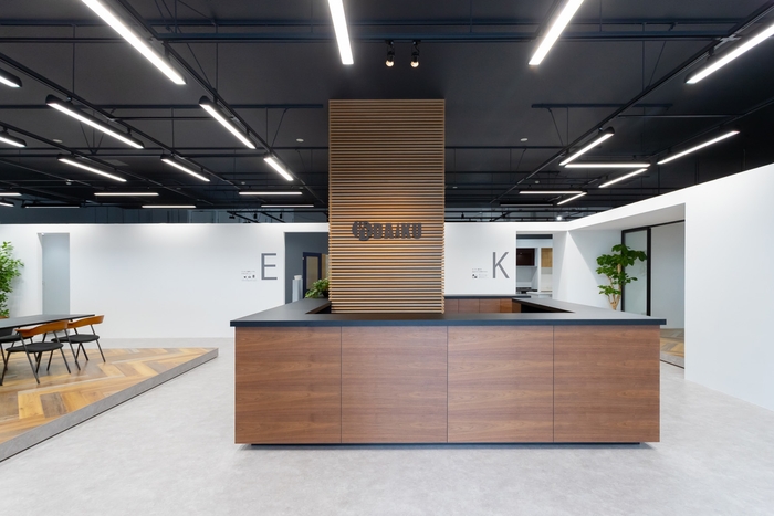 ショールーム内