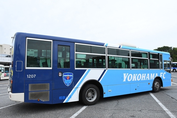 相鉄バス×横浜FC ラッピングバス