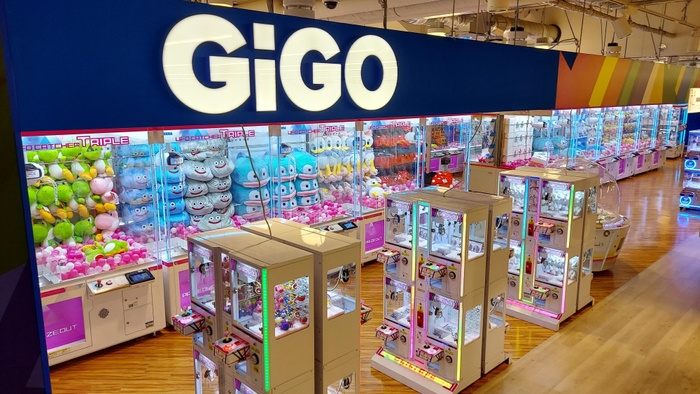 「GiGO ヨドバシ博多」店頭