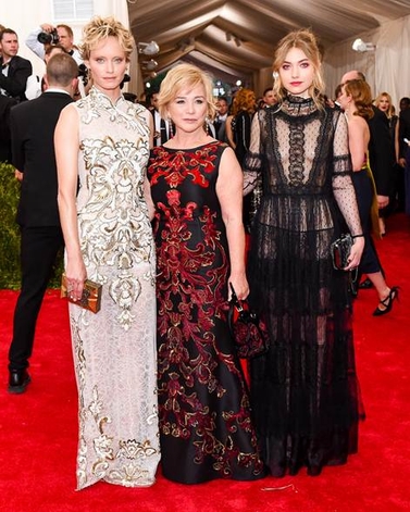 Amber Valletta, Alberta Ferretti & Imogen Poots