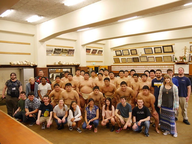 近畿大学体育会相撲部と外国人留学生