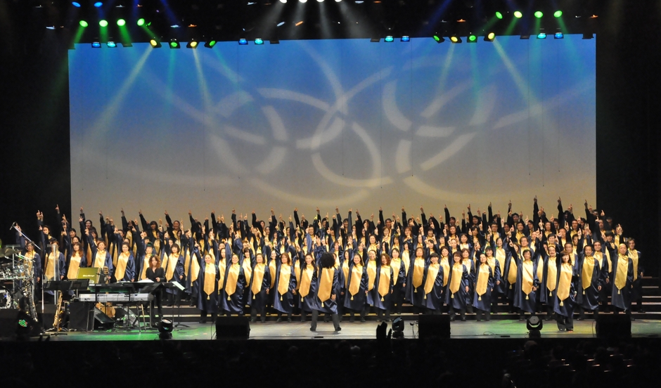 Anointed mass choir