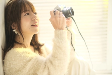 専業主婦からカメラマンになって5年目、 フォトグラファー・鬼頭望のはじめての写真展 「gift」を愛知県名古屋市にて2021年8月に開催