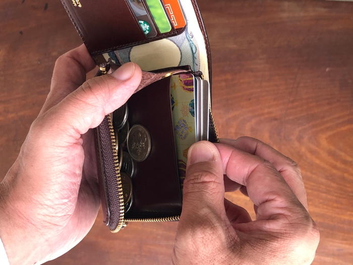 カード 取り出しやすい