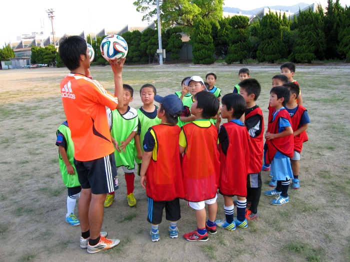 FC バイエルン ツネイシ サッカースクール ※画像は福山スクールの様子