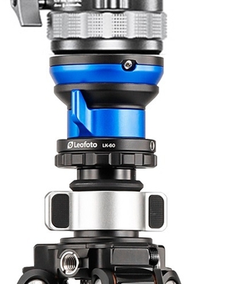 レベリングベースで素早い水平出しが可能