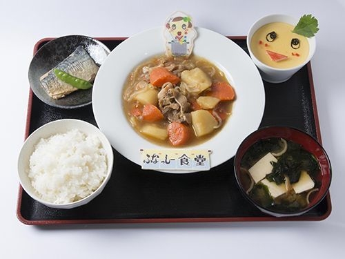 なし江の肉じゃが定食