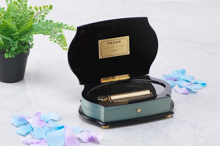 幸せの青い小箱 ブルーボックス-エスペリ 72弁ムーブメント