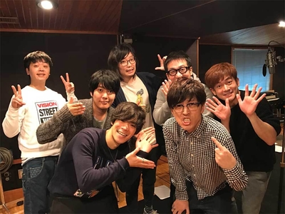 櫻井孝宏さん:写真前列右