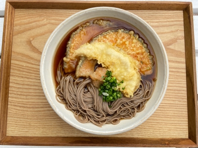 「軍鶏(シャモ)天そば」/価格:1,180円(税込)